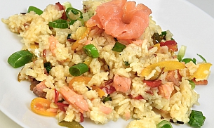 Risotto cu somon afumat, ardei colorati si parmesan