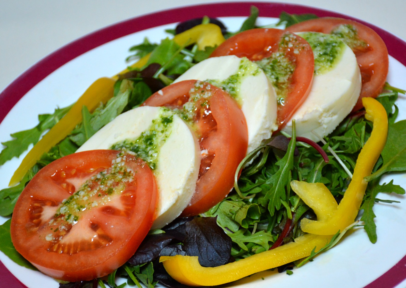 Salata Caprese