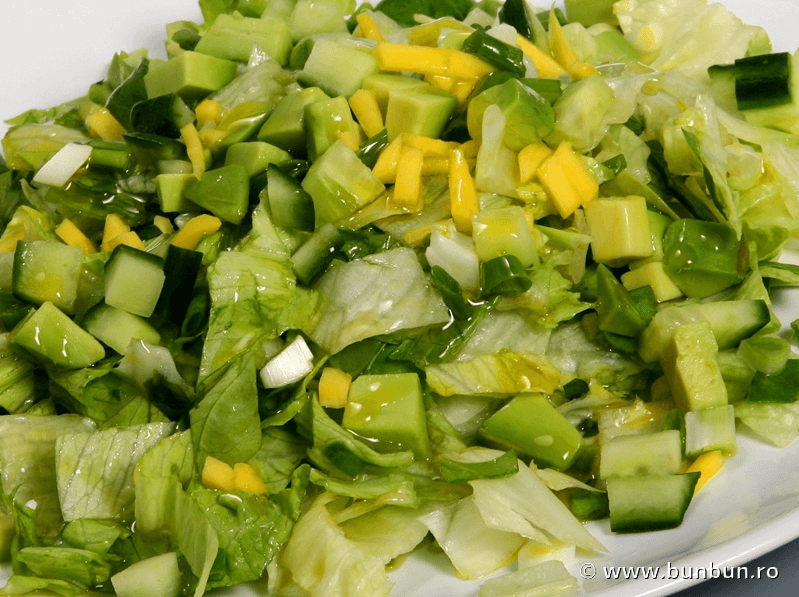 Salata verde tocata marunt